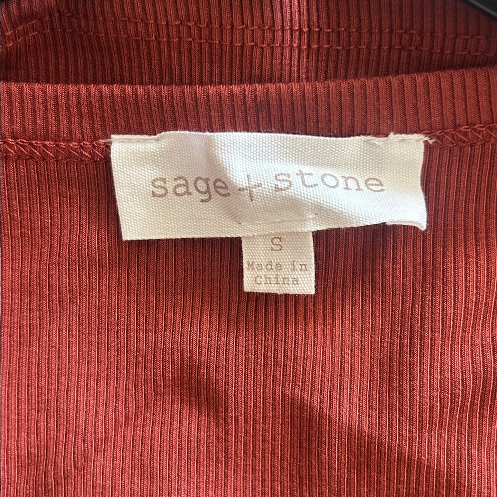 Women's Rust Ribbed Top - Picture 2 of 2